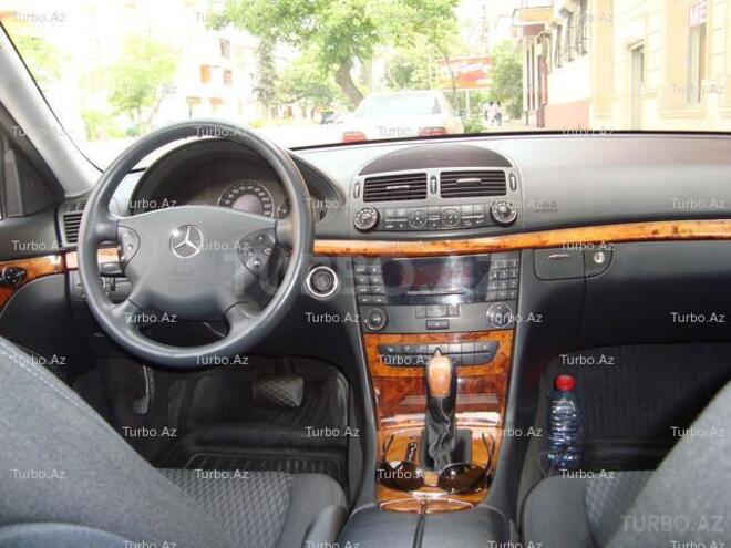 Mercedes E 270 2002, 182,000 km - 2.7 л - Bakı