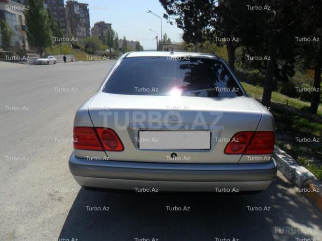 Mercedes E 240 1999, 173,124 km - 2.4 l - Bakı