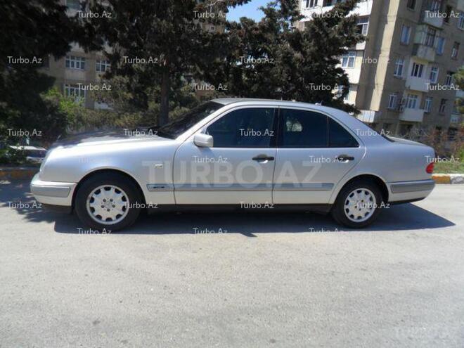 Mercedes E 240 1999, 173,124 km - 2.4 l - Bakı