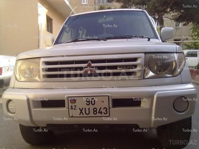 Mitsubishi Pajero io 1999, 107,000 km - 1.8 l - Bakı
