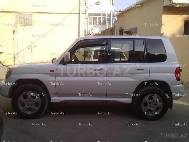 Mitsubishi Pajero io 1999, 107,000 km - 1.8 l - Bakı
