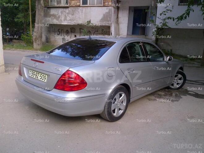 Mercedes E 270 2002, 245,000 km - 2.7 l - Bakı