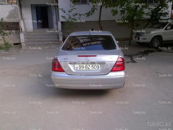 Mercedes E 270 2002, 245,000 km - 2.7 l - Bakı