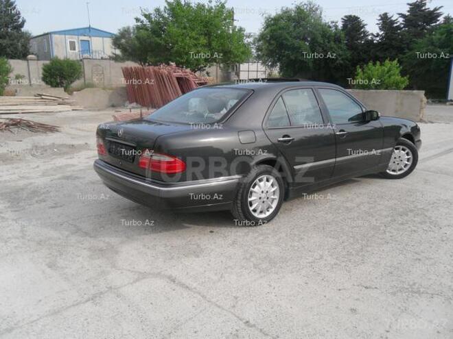 Mercedes E 240 2001, 205,000 km - 2.6 л - Bakı
