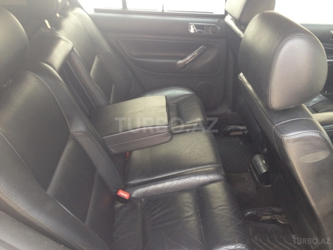 Volkswagen Golf 2003, 245,000 km - 2.0 л - Bakı