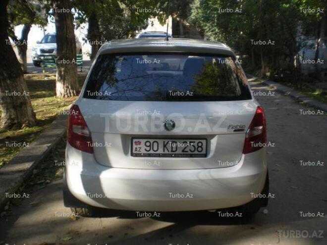 Skoda Fabia 2011, 33,000 km - 1.6 л - Bakı