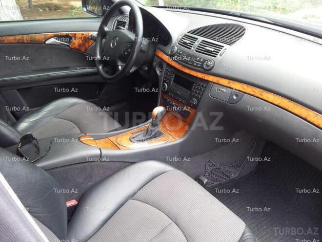 Mercedes E 220 2002, 172,700 km - 2.2 l - Bakı