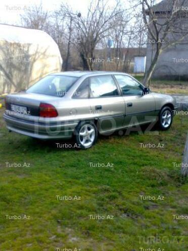 Opel Astra 1996, 221,261 km - 1.6 л - Bakı