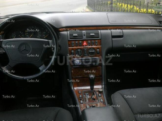 Mercedes E 200 1999, 191,890 km - 2.0 л - Bakı