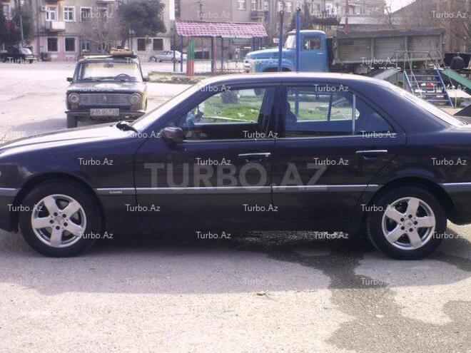 Mercedes C 220 1994, 270,000 km - 2.2 л - Bakı