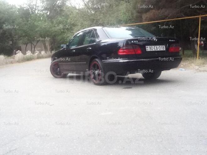Mercedes E 430 2001, 169,000 km - 4.3 l - Bakı