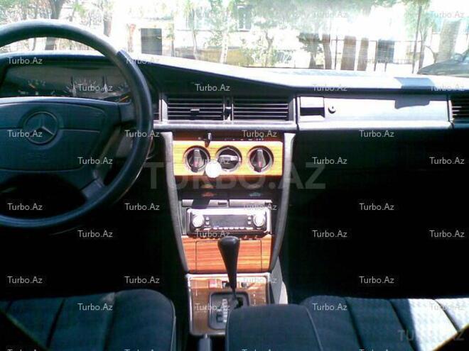 Mercedes 190 1993, 236,000 km - 2.0 l - Bakı