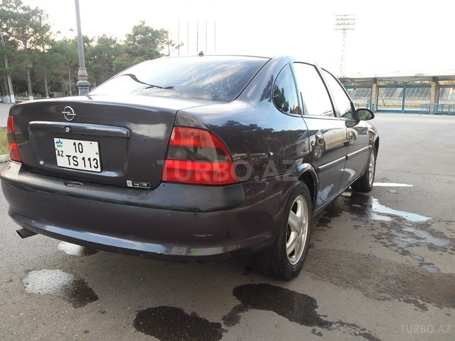 Opel Vectra 1996, 285,000 km - 1.8 l - Sumqayıt