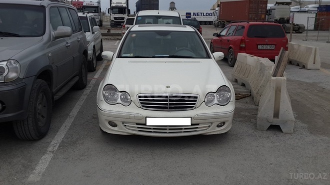 Mercedes C 280 2005, 255,000 km - 3.0 l - Bakı