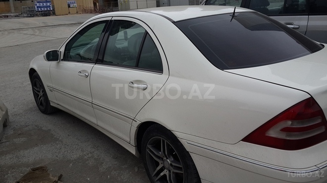 Mercedes C 280 2005, 255,000 km - 3.0 l - Bakı