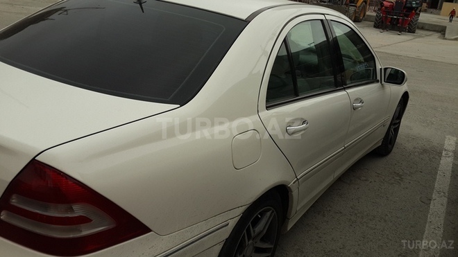Mercedes C 280 2005, 255,000 km - 3.0 l - Bakı