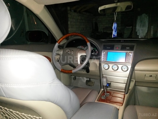 Toyota Camry 2009, 80,000 km - 2.4 л - Qusar