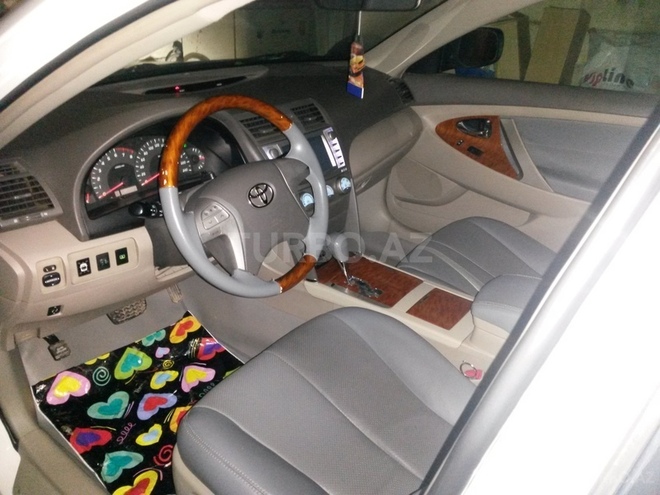 Toyota Camry 2009, 80,000 km - 2.4 л - Qusar