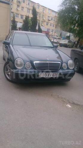 Mercedes E 270 2000, 319,000 km - 2.7 l - Sumqayıt