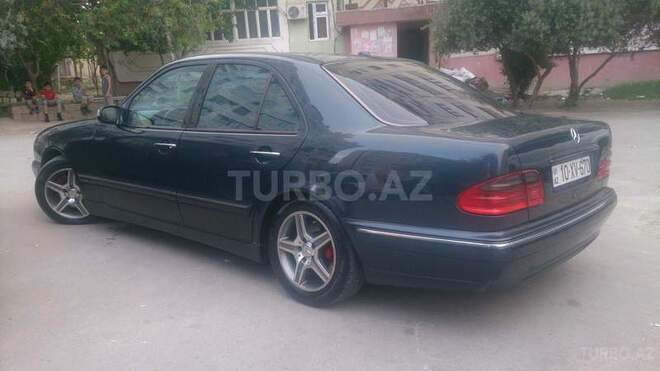 Mercedes E 270 2000, 319,000 km - 2.7 l - Sumqayıt