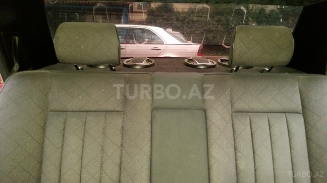 Mercedes E 220 1994, 411,407 km - 2.2 l - Bakı