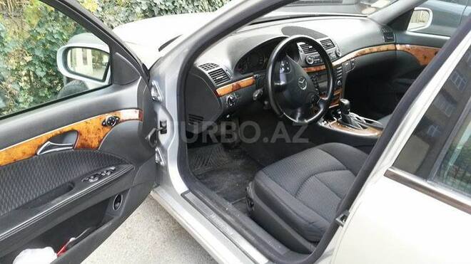 Mercedes E 220 2002, 170,000 km - 2.2 l - Bakı