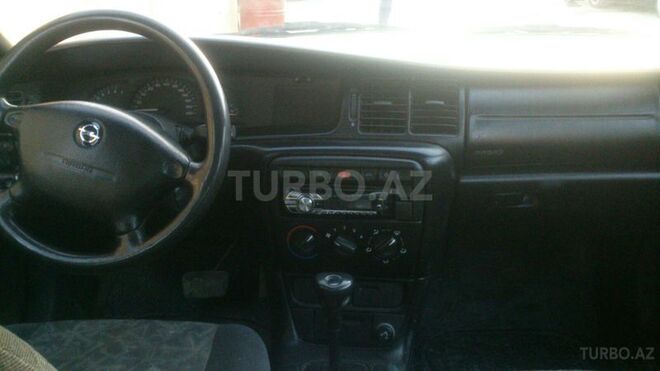 Opel Vectra 1996, 333,000 km - 1.8 l - Sumqayıt