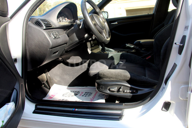 BMW 325 2002, 113,000 km - 2.5 l - Bakı