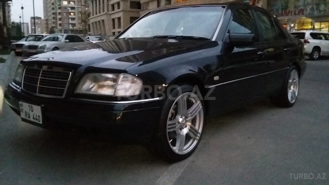 Mercedes C 220 1996, 259,000 km - 2.2 l - Bakı