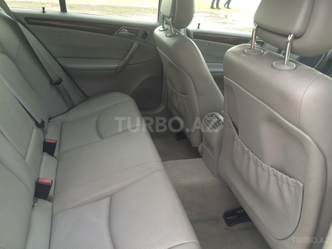 Mercedes C 240 2003, 252,000 km - 2.6 l - Sumqayıt