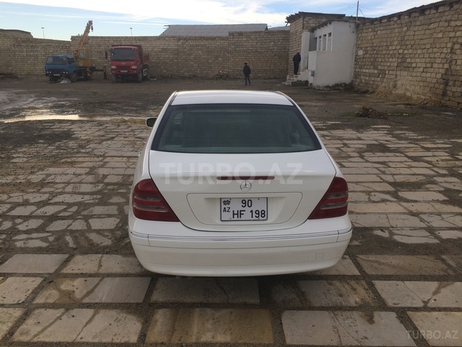 Mercedes C 240 2003, 252,000 km - 2.6 l - Sumqayıt