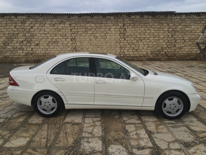 Mercedes C 240 2003, 252,000 km - 2.6 l - Sumqayıt