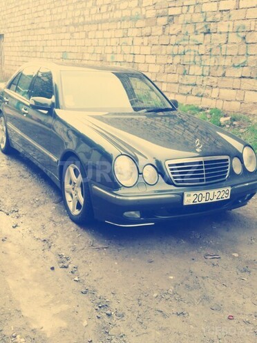 Mercedes E 240 2000, 171,000 km - 2.4 l - Gəncə