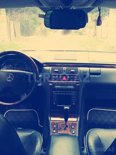 Mercedes E 240 2000, 171,000 km - 2.4 l - Gəncə