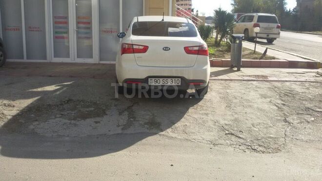 Kia Rio 2013, 35,000 km - 1.4 л - Bakı