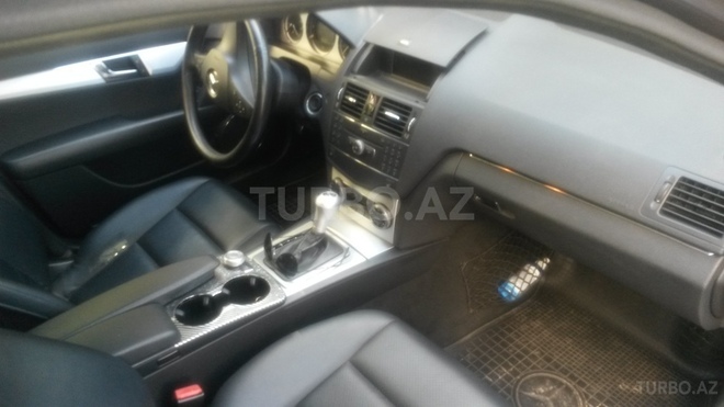 Mercedes C 300 2007, 128,000 km - 3.0 l - Bakı