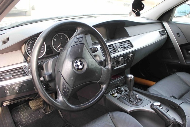 BMW 525 2003, 150,000 km - 2.5 l - Bakı