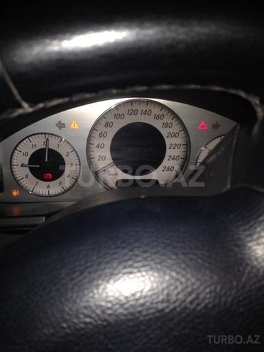 Mercedes E 320 2003, 205,000 km - 0.3 l - Bakı