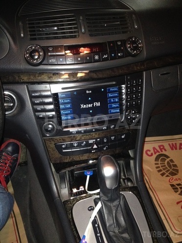 Mercedes E 320 2003, 205,000 km - 0.3 l - Bakı