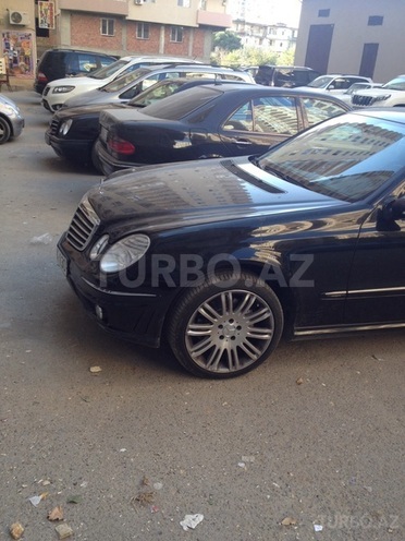 Mercedes E 320 2003, 205,000 km - 0.3 l - Bakı