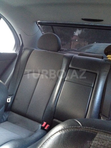 Mercedes E 320 2003, 205,000 km - 0.3 l - Bakı