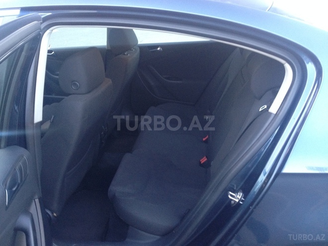 Volkswagen Passat 2006, 236,000 km - 2.0 l - Bakı