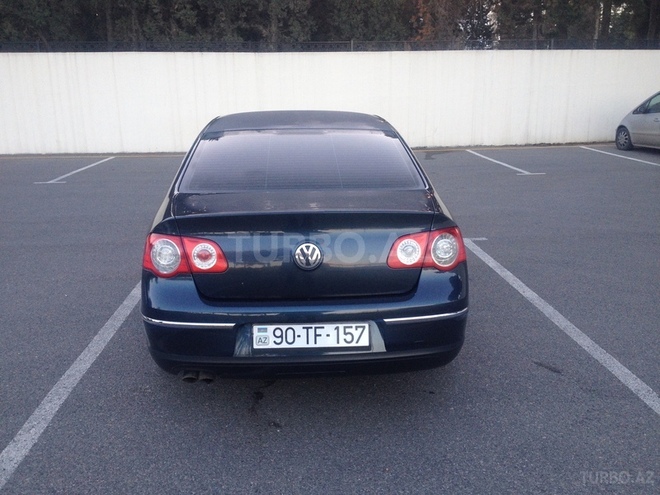 Volkswagen Passat 2006, 236,000 km - 2.0 l - Bakı