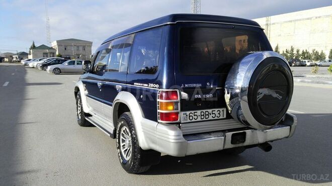 Mitsubishi Pajero 1995, 280,000 km - 2.8 l - Sumqayıt