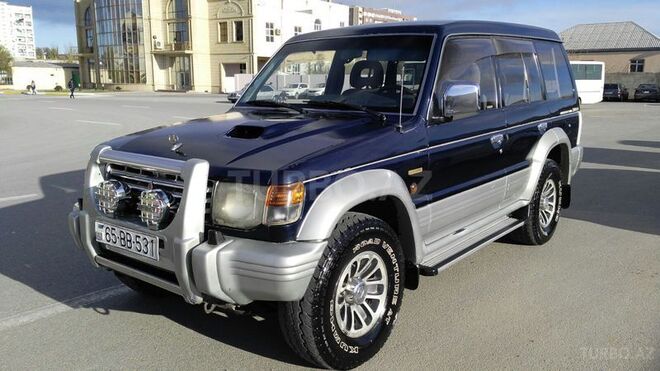 Mitsubishi Pajero 1995, 280,000 km - 2.8 l - Sumqayıt