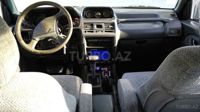 Mitsubishi Pajero 1995, 280,000 km - 2.8 l - Sumqayıt