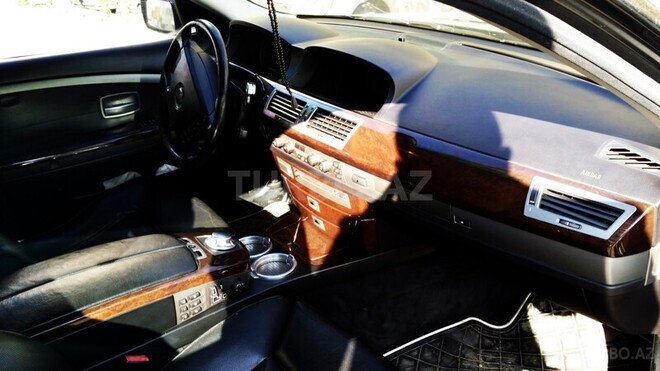 BMW 745 2003, 250,000 km - 4.4 l - Bakı
