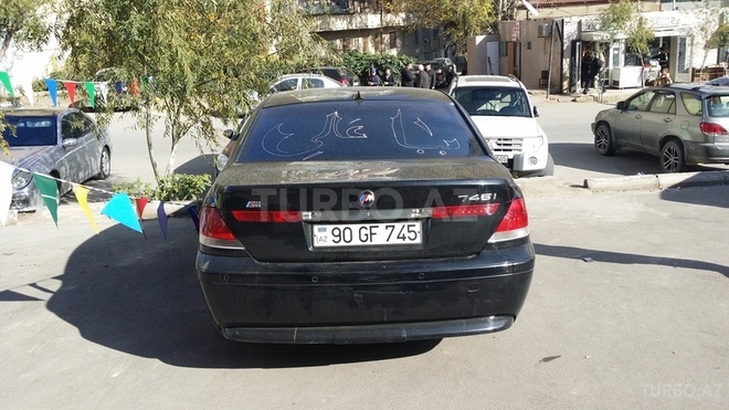 BMW 745 2003, 250,000 km - 4.4 l - Bakı