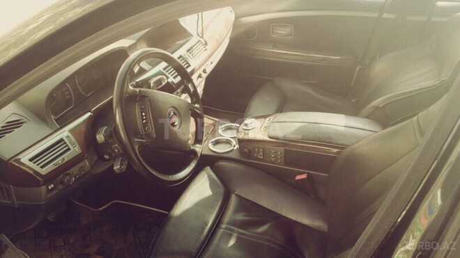 BMW 745 2003, 250,000 km - 4.4 l - Bakı