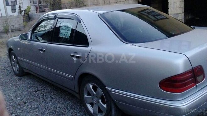 Mercedes E 290 1996, 387,230 km - 2.9 l - Saatlı